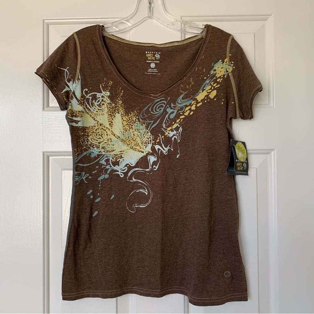NWT women’s Mountain Hardwear espresso colored t-shirt, size S